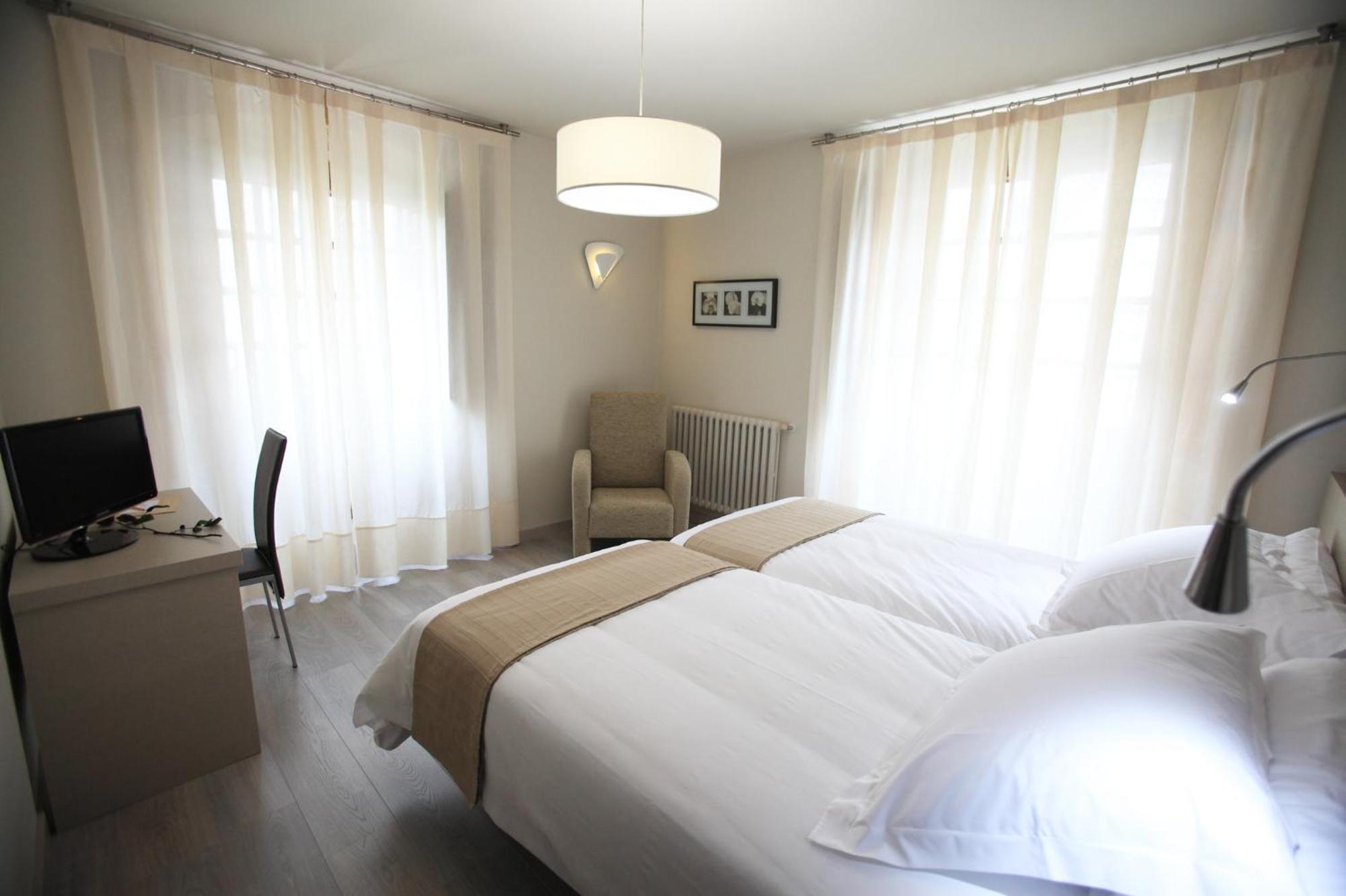 โลส กวาร์เดเซส Hotel โซลาเรส ห้อง รูปภาพ