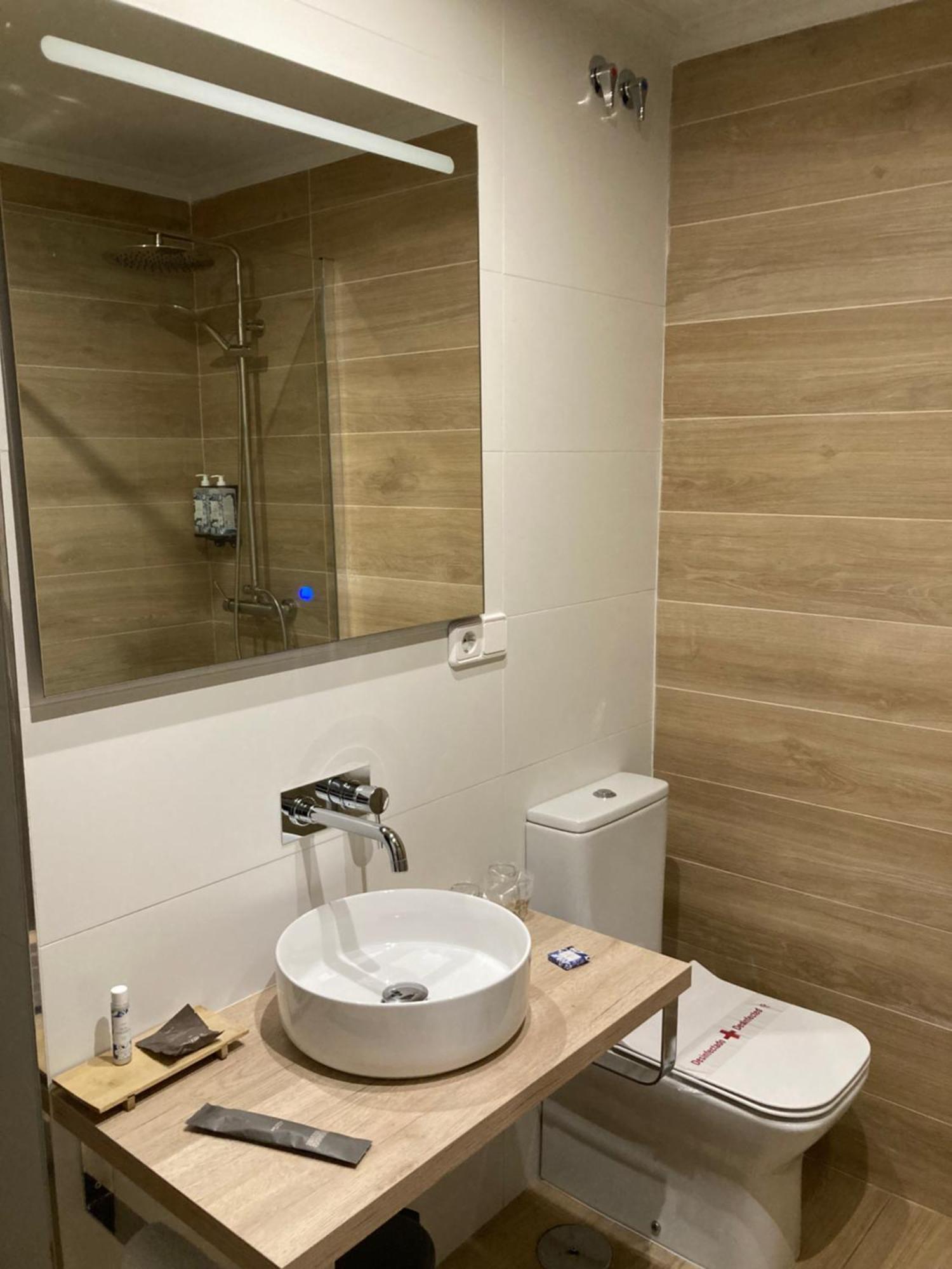 โลส กวาร์เดเซส Hotel โซลาเรส ภายนอก รูปภาพ