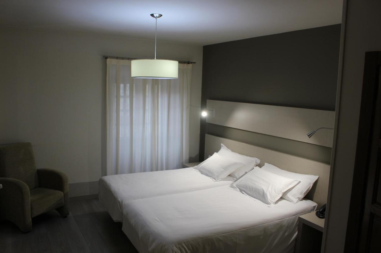 โลส กวาร์เดเซส Hotel โซลาเรส ภายนอก รูปภาพ